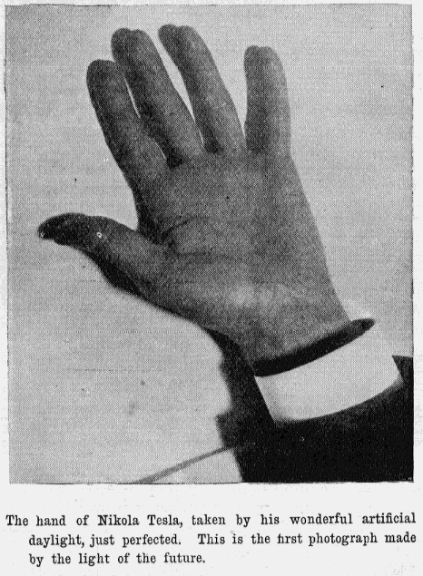 'The hand of Nicolas Tesla' : the first photograph ever taken by the light of the future! Tesla_5